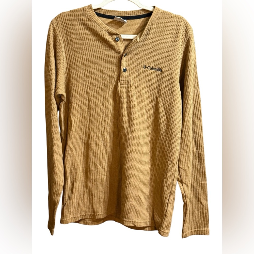 Columbia Tan‎ Waffle Knit Henley Shirt